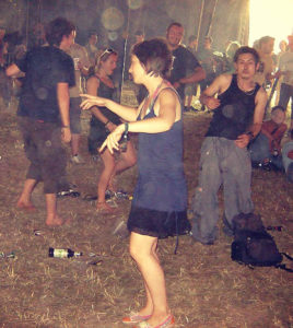 Glade 2005 Dance Stage (98)